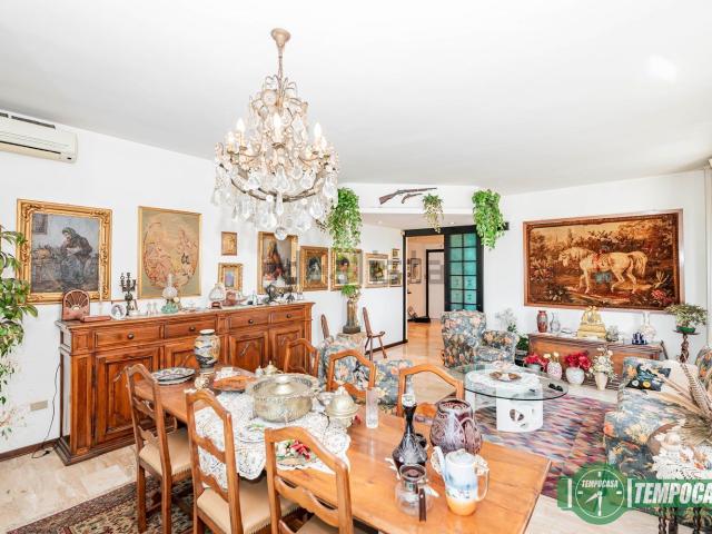 Appartamento in vendita a Melegnano, Lombardia