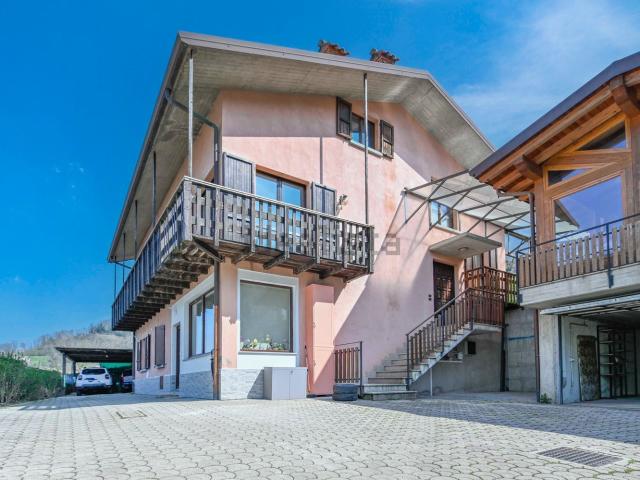 Appartamento in vendita a Cornale, Pradalunga