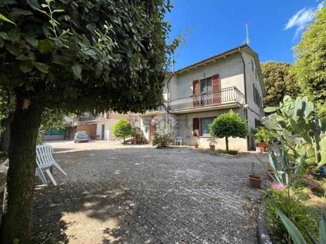 Appartamento in vendita a Bagni, Orvieto