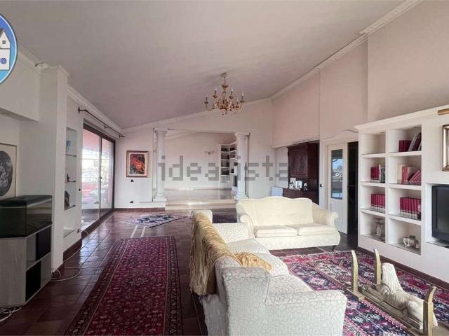 Appartamento in vendita a Calabria, Reggio Calabria