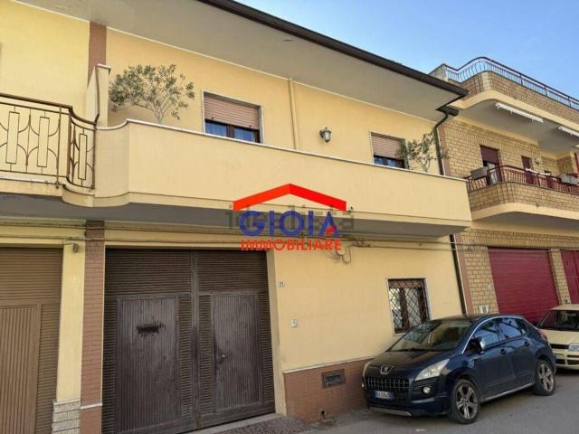 Appartamento in vendita a Mondragone, Campania