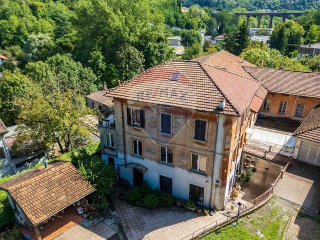 Appartamento in vendita a Biumo Superiore, Varese