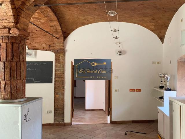 Appartamento in vendita a Collesalvetti, Toscana