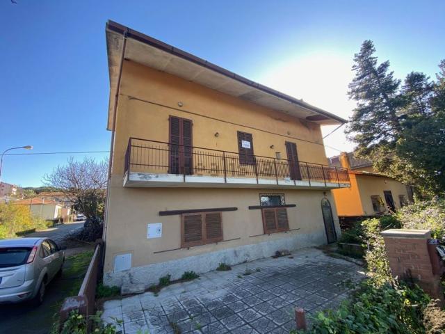 Appartamento in vendita a Roccastrada, Toscana