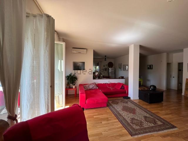 Appartamento in vendita a Pesaro, Pesaro E Urbino