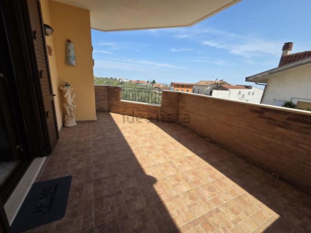 Appartamento in vendita a Tollo, Abruzzo