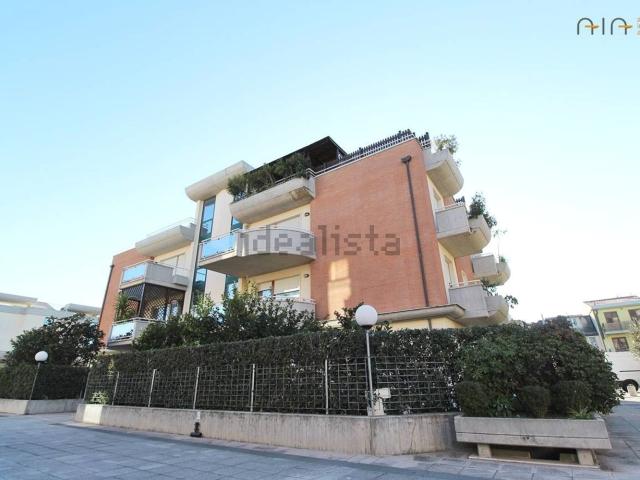 Appartamento in vendita a Porto d'Ascoli centro, Marche