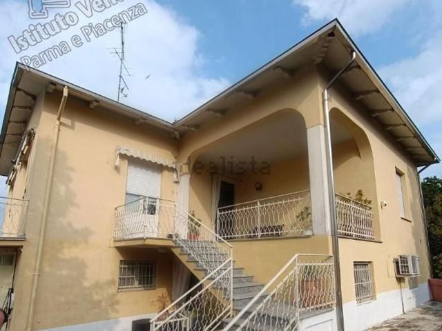 Appartamento in vendita a Manzano, Langhirano