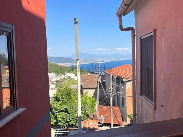 Appartamento in vendita a Vietri Sul Mare, Campania