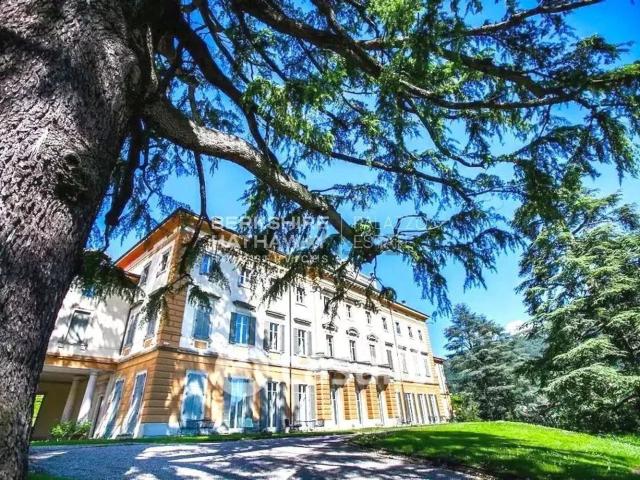 Appartamento in vendita a Como