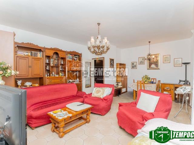 Appartamento in vendita a Bareggio, Lombardia
