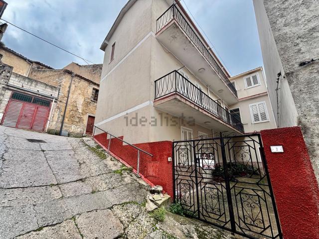 Appartamento in vendita a Bultei, Sardigna/Sardegna