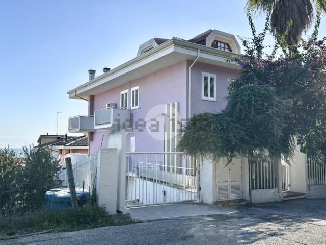 Appartamento in vendita a San Francesco, Marche