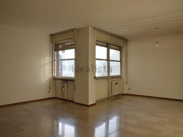 Appartamento in vendita a Centro, Gallarate