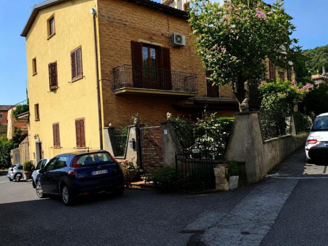 Appartamento in vendita a Marta, Lazio