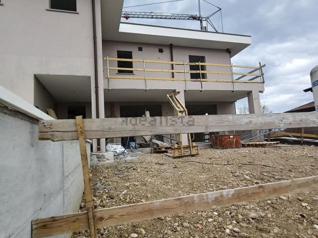 Appartamento in vendita a Vicina, Desenzano Del Garda