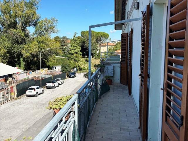 Appartamento in vendita a Settempeda, Marche