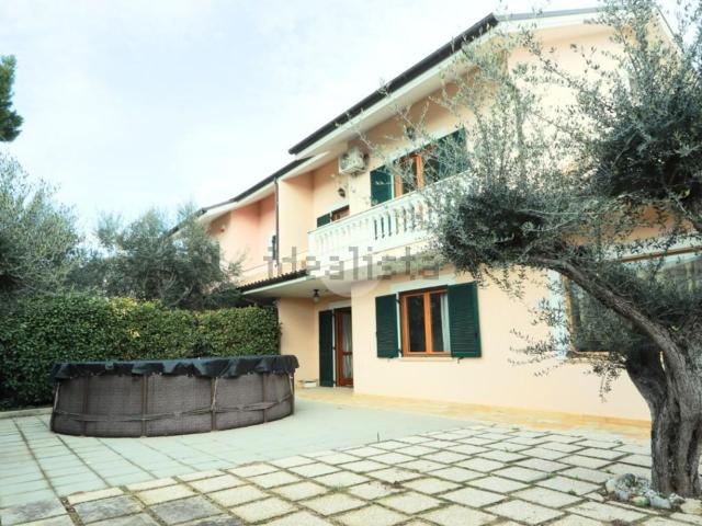 Appartamento in vendita a Collecorvino, Abruzzo