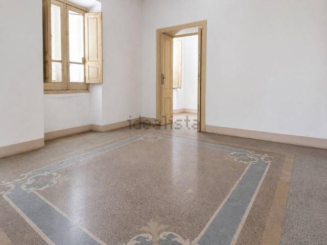 Appartamento in vendita a Cappuccini, Cala Di Volpe