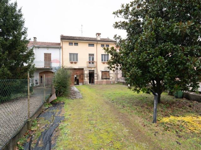 Appartamento in vendita a Gazzuolo, Lombardia