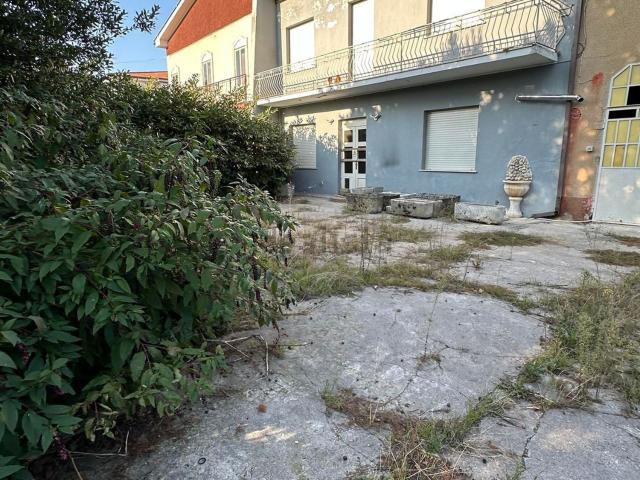 Appartamento in vendita a San Pietro Di Morubio, Veneto