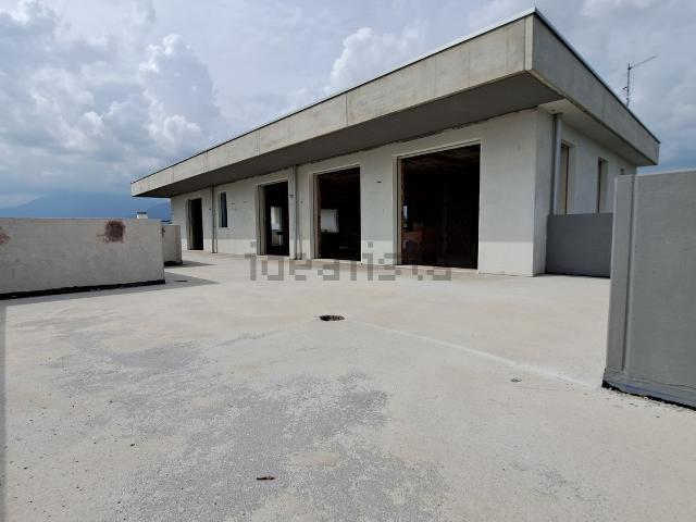 Attico in vendita a Cappuccini, Thiene