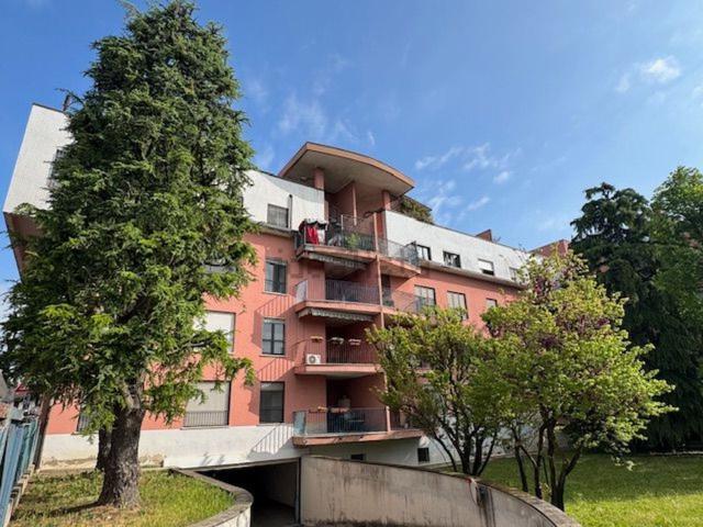 Attico in vendita a Pessano Con Bornago, Lombardia