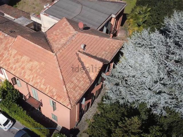 Appartamento in vendita a Macherio, Lombardia