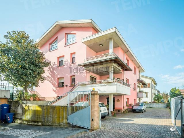 Appartamento in vendita a Collecchio, Reggio Emilia
