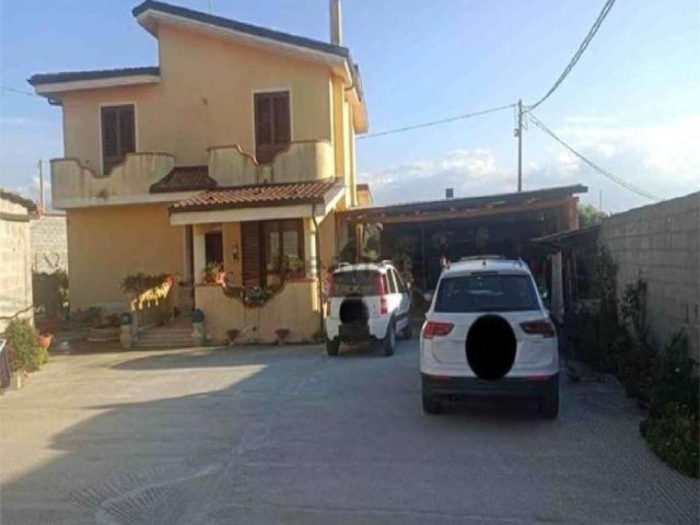 Appartamento in vendita a Calabria, Reggio Calabria