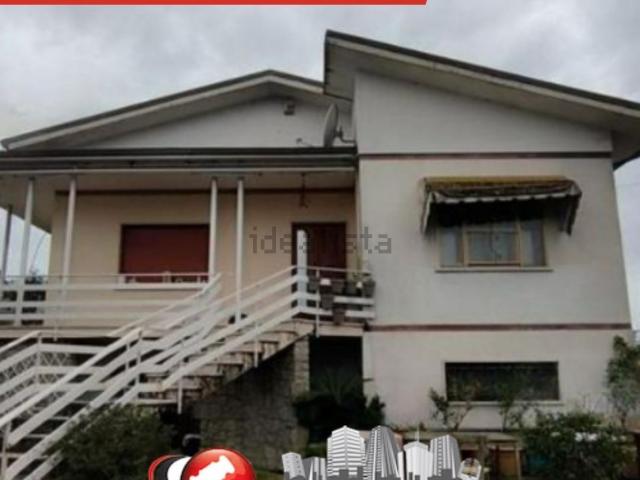 Appartamento in vendita a Uzzano, Uzzano E Castello