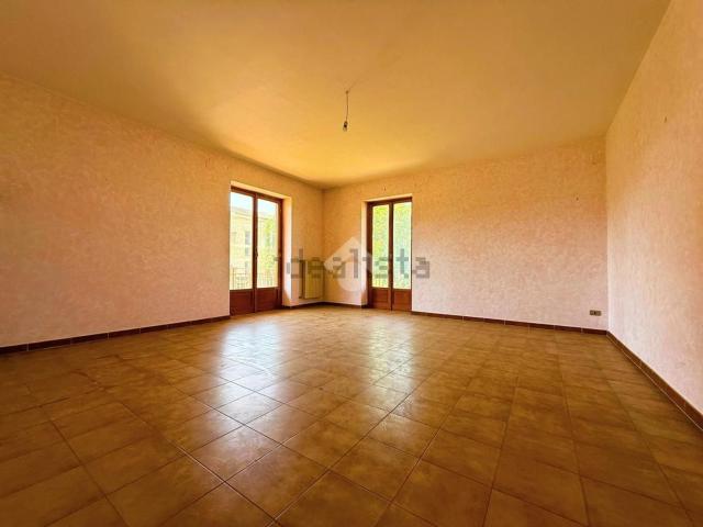Appartamento in vendita a Quartiere San Valentino, Cisterna Di Latina