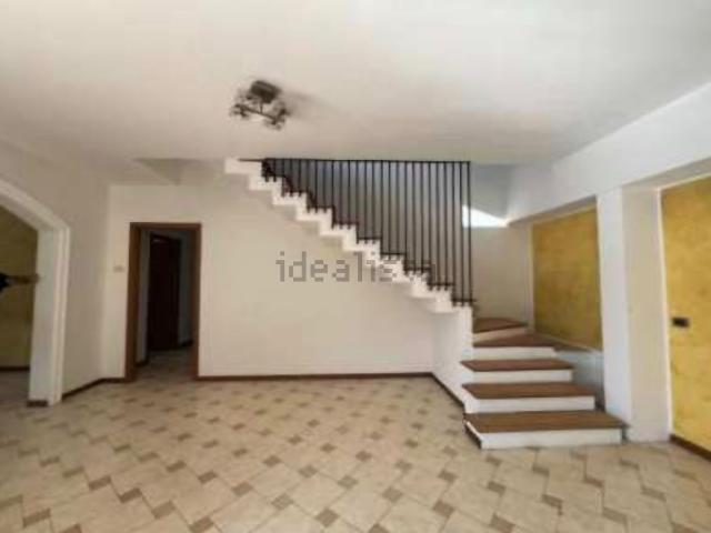 Appartamento in vendita a Montebello Vicentino, Veneto