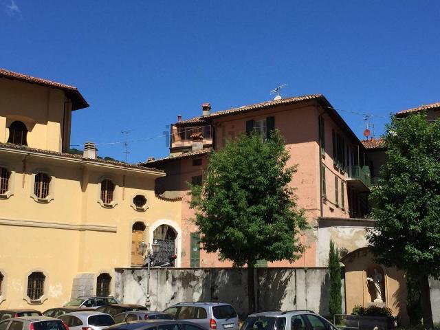 Appartamento in vendita a San Francesco, Canzo