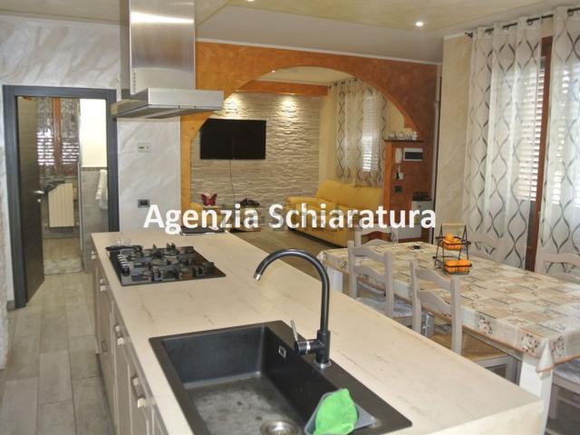 Appartamento in vendita a Montegridolfo, Reggio Emilia