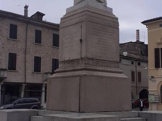 Appartamento in vendita a Ostiglia, Lombardia