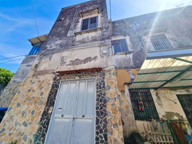 Appartamento in vendita a Boscotrecase, Campania