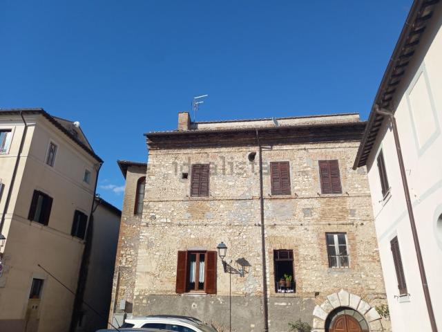 Appartamento in vendita a Fara Sabina, Lazio