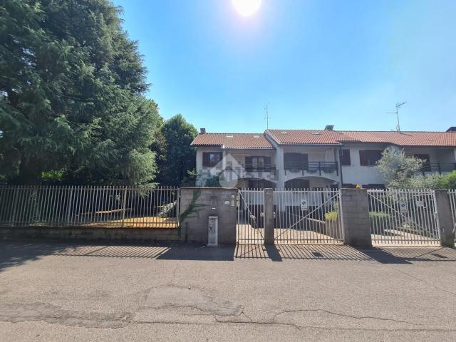 Appartamento in vendita a Robecco Sul Naviglio, Lombardia