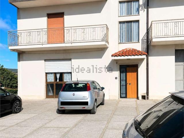 Appartamento in vendita a Montesarchio, Campania