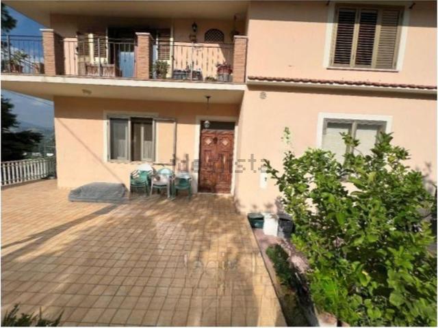 Appartamento in vendita a Alanno, Abruzzo