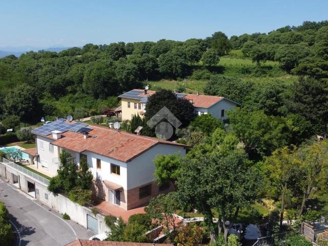 Appartamento in vendita a Lonato, Lombardia