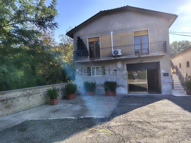 Appartamento in vendita a Pitigliano, Grosseto