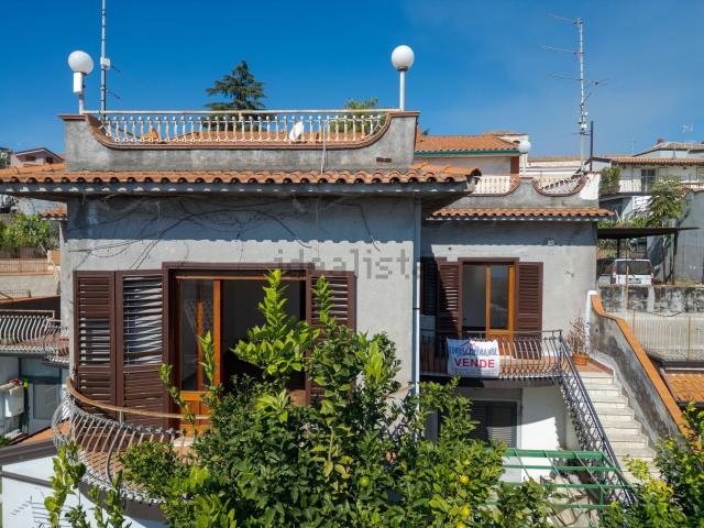 Appartamento in vendita a Trecastagni, Sicilia
