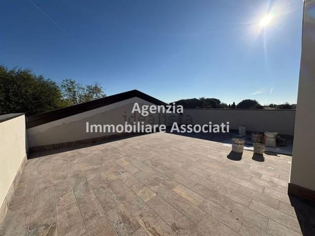 Attico in vendita a Borgo Vittorio Veneto, Bassano Del Grappa
