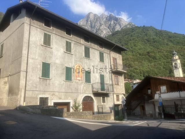 Appartamento in vendita a Comunità montana della valle Camonica, Losine