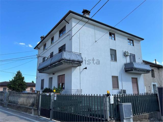Appartamento in vendita a Villafranca Di Verona, Veneto