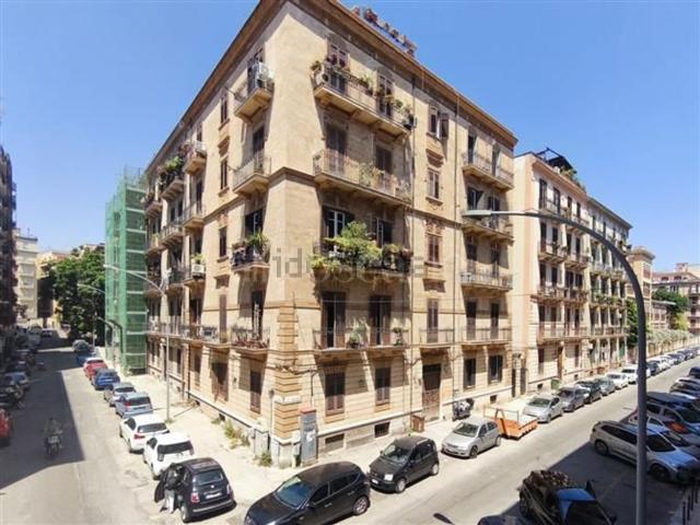 Appartamento in vendita a V Circoscrizione, Palermo