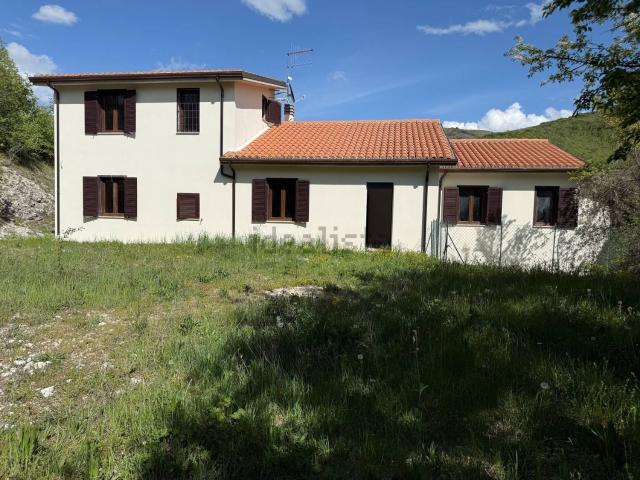 Appartamento in vendita a Norcia, Umbria