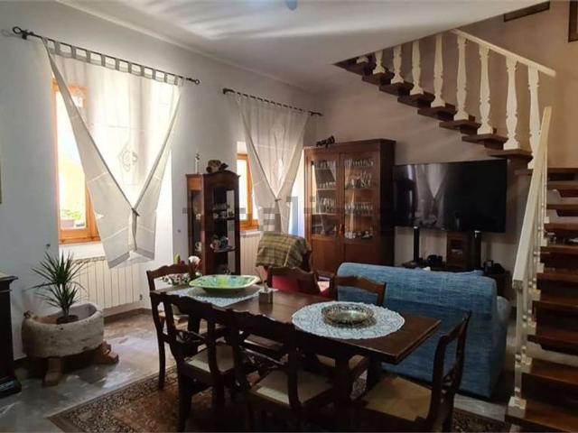 Appartamento in vendita a Izzalini, Umbria